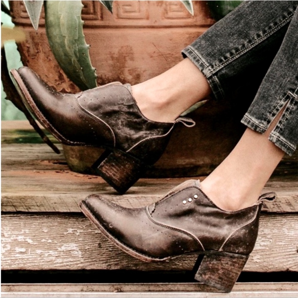 Freebird by Steven Sadie Oxford Ankle Bootie Size 9